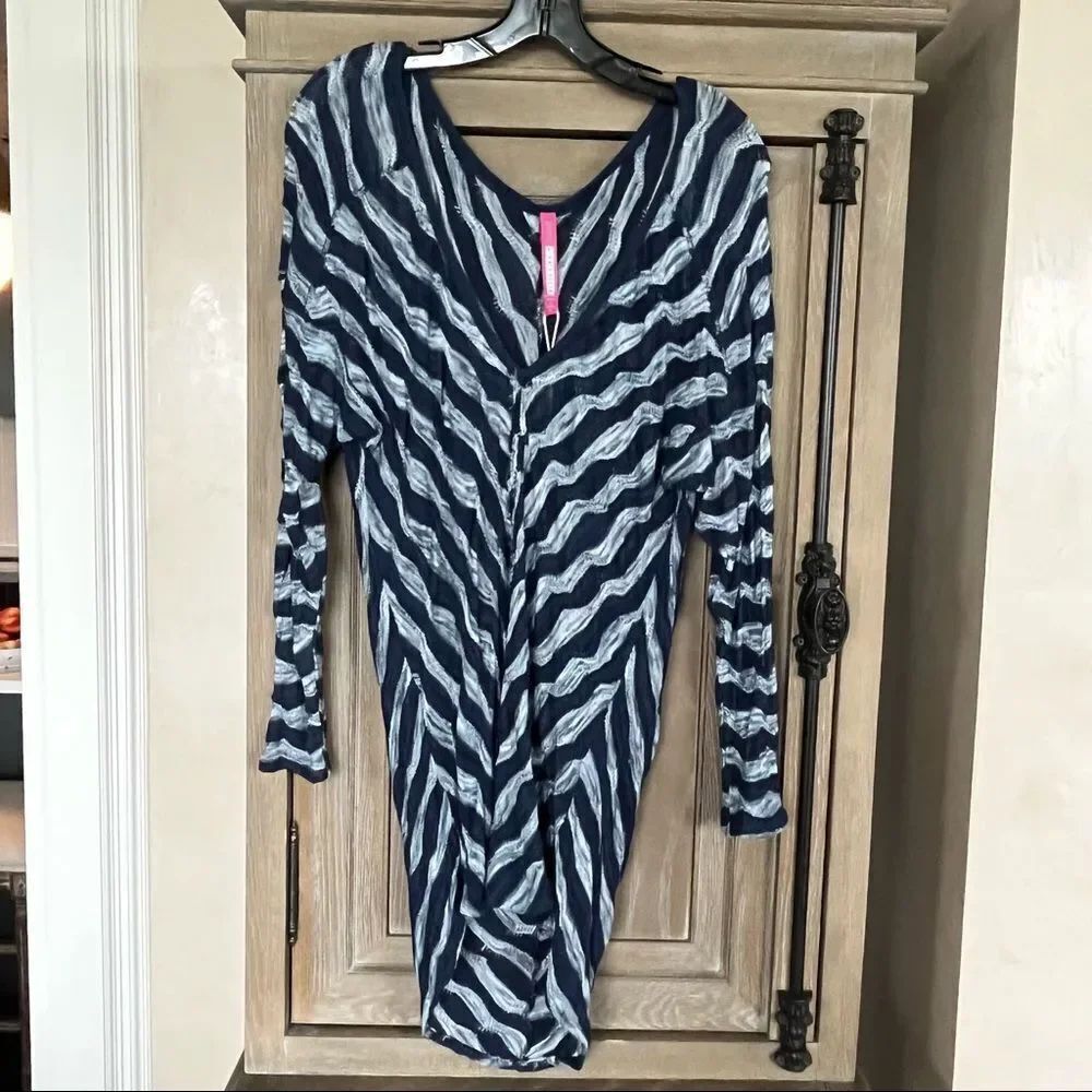 Plenty by Tracy Reese navy blue Tunic size Medium NWT